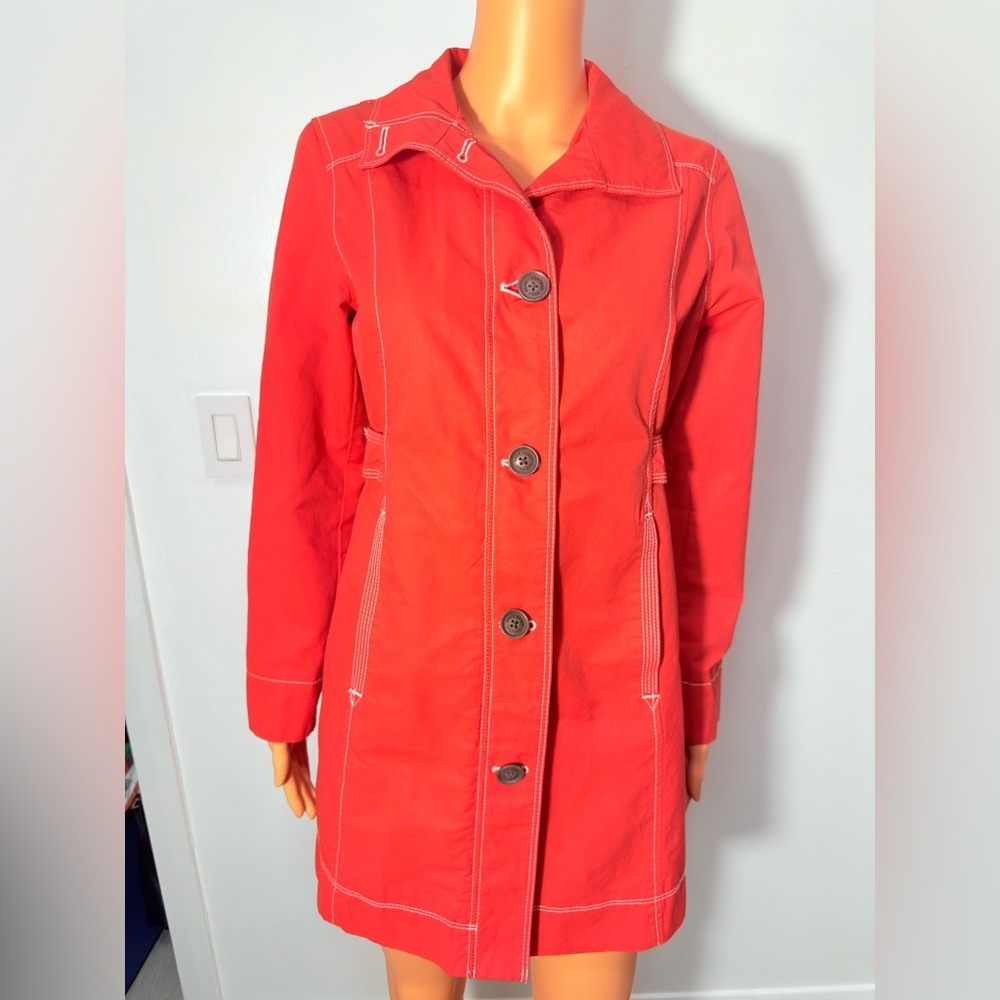 Women's Red Button-Up Coat‎ - Picture 2 of 9